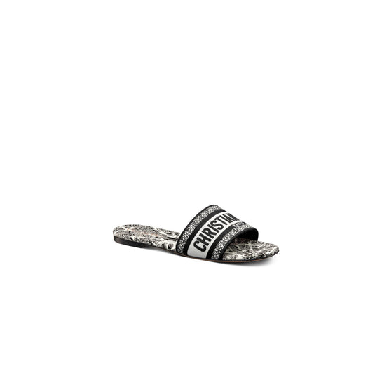 KCQ209KPYS15W - Women's Sandals - 15W Off White & Black
